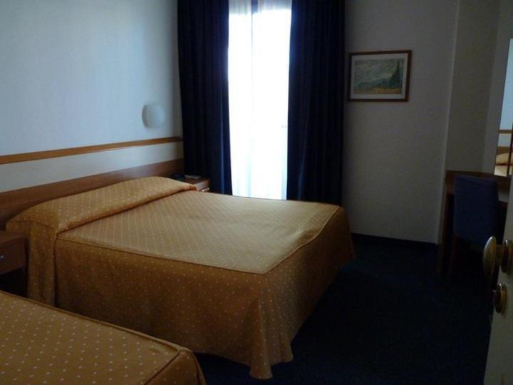 Hotel Gambrinus Lido di Jesolo Exterior foto