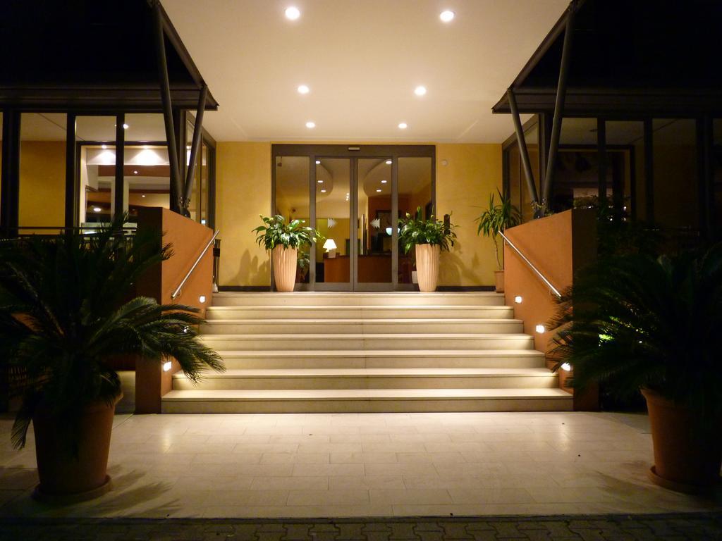 Hotel Gambrinus Lido di Jesolo Exterior foto