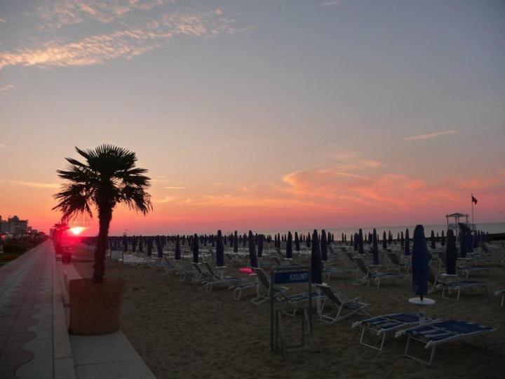 Hotel Gambrinus Lido di Jesolo Exterior foto